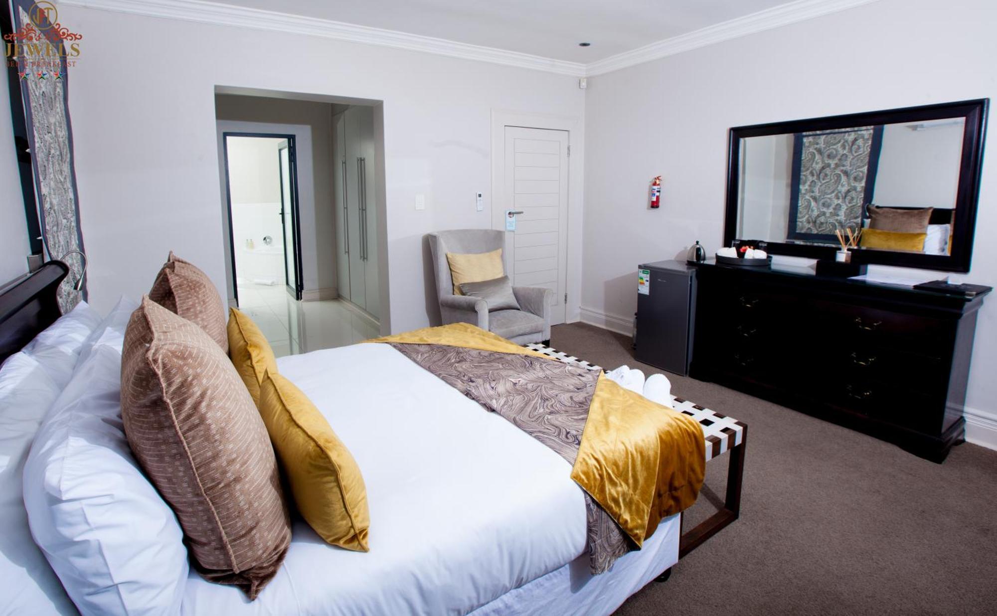 Jft Jewels Guest House イースト・ロンドン エクステリア 写真