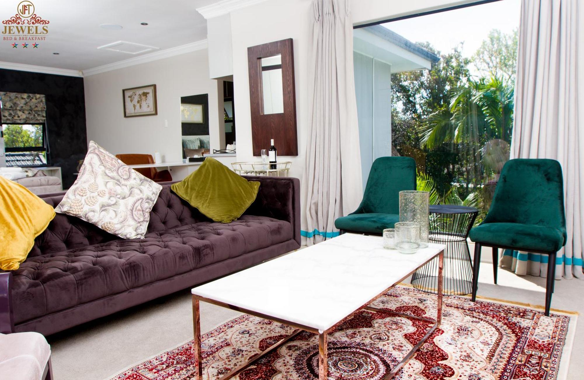 Jft Jewels Guest House イースト・ロンドン エクステリア 写真