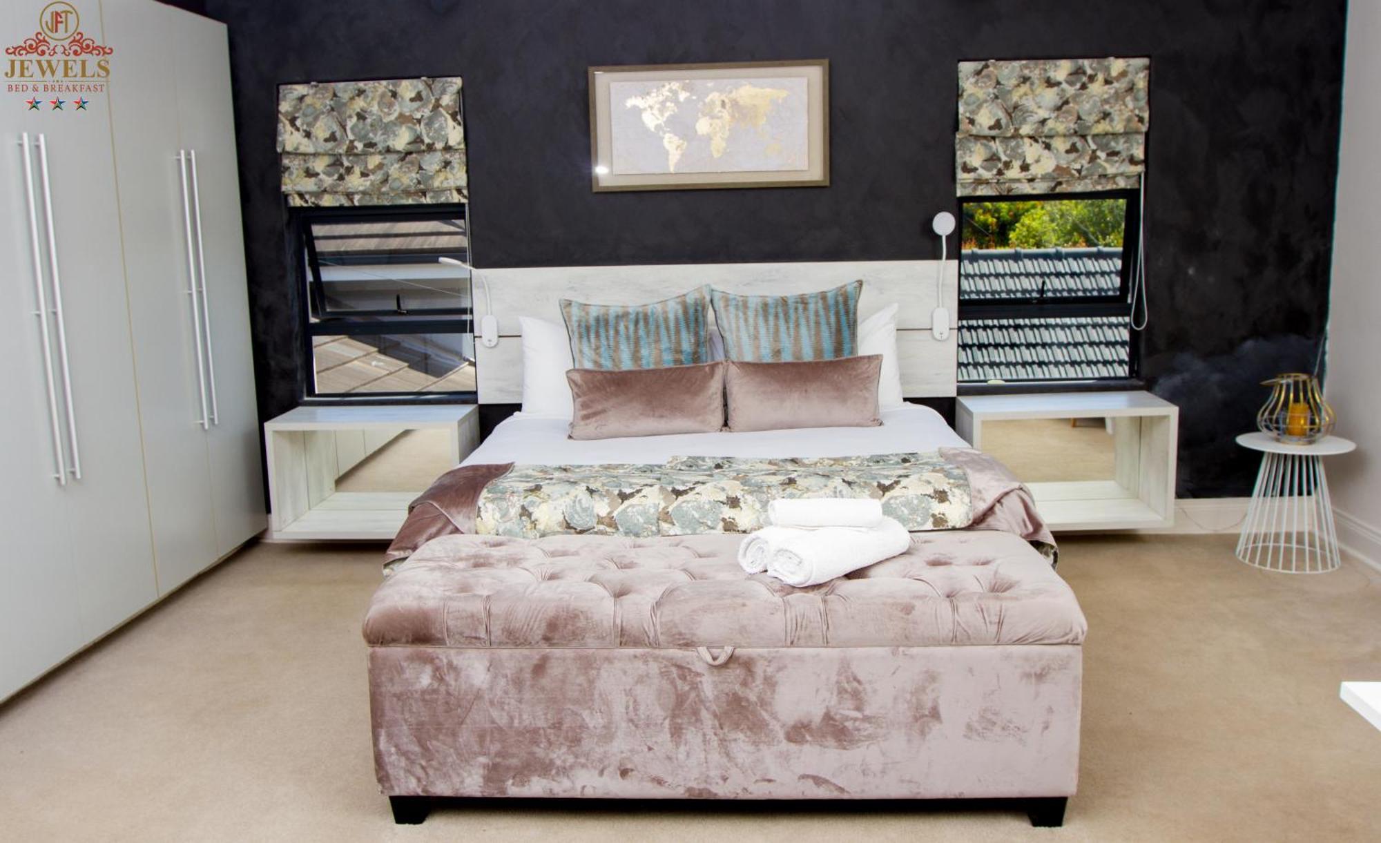 Jft Jewels Guest House イースト・ロンドン エクステリア 写真